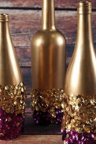 fazer garrafas de vidro decoradas tinta dourada