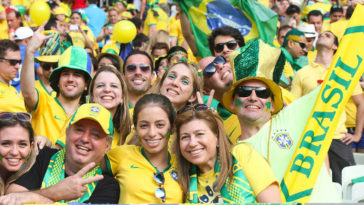 pinturas faciais para torcer pelo Brasil