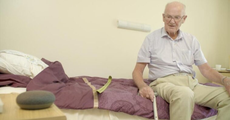 idosos usando inteligência artificial