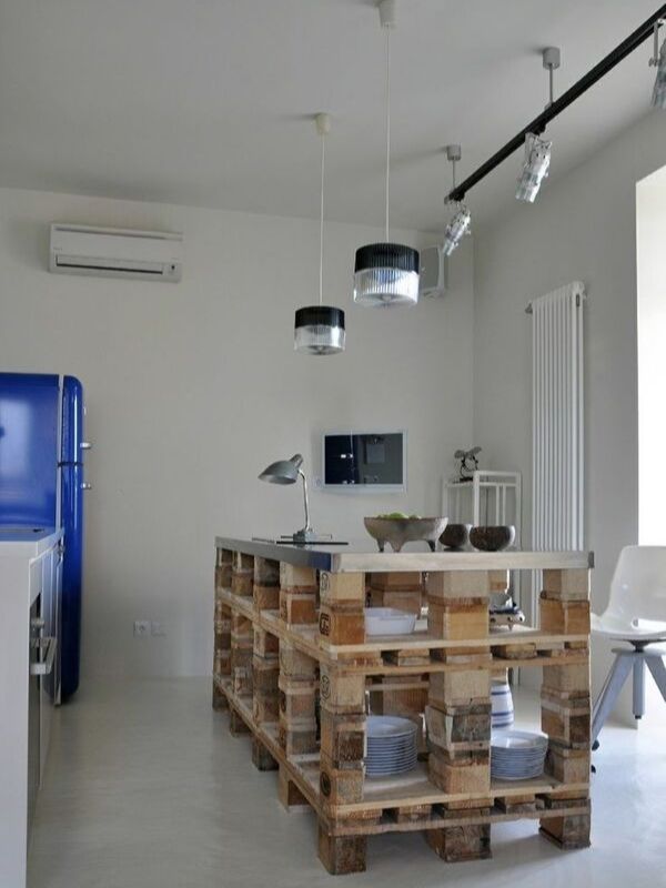decoração de cozinha pequena ilha de pallet na cozinha