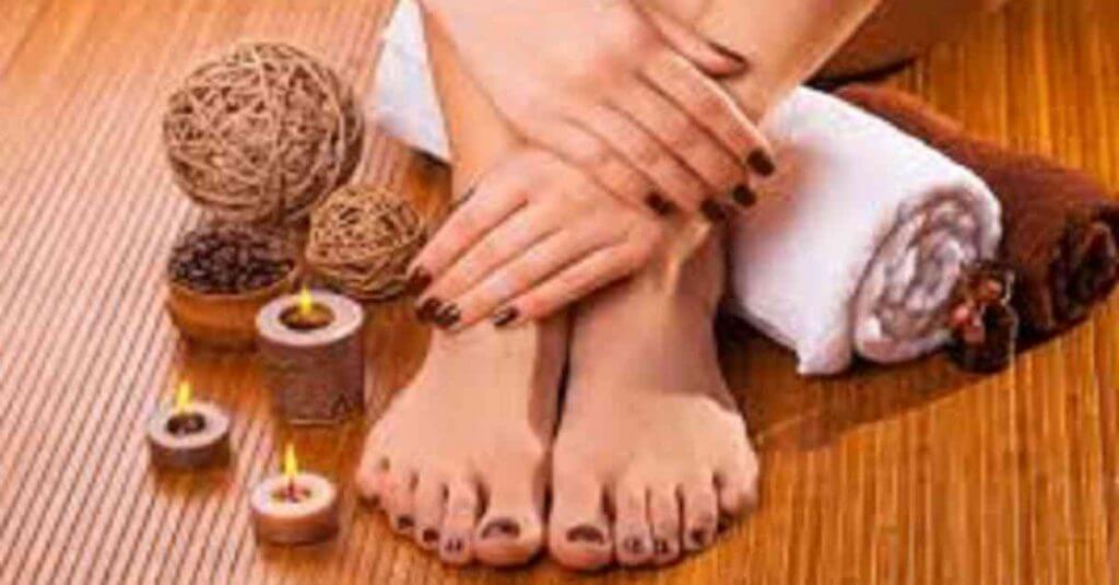 Máscara para pé frio