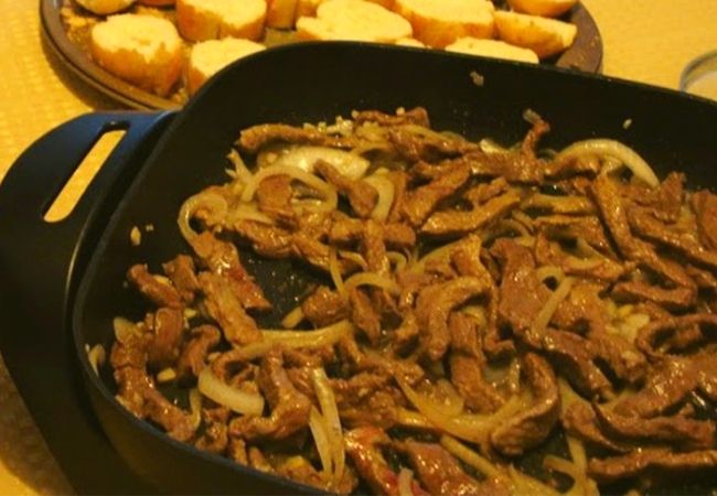 iscas de alcatra aceboladas