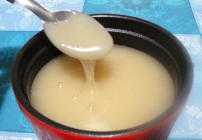 leite condensado caseiro de leite de coco