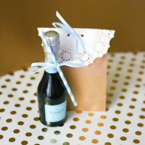 modelo lembrancinhas de aniversario vinho