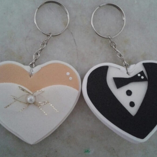 ideias de lembrancinhas de casamento chaveiro