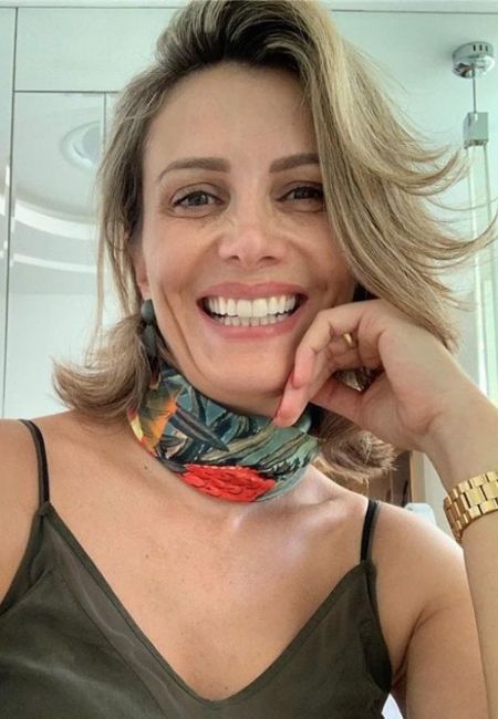 lenço largo tipo gargantilha 