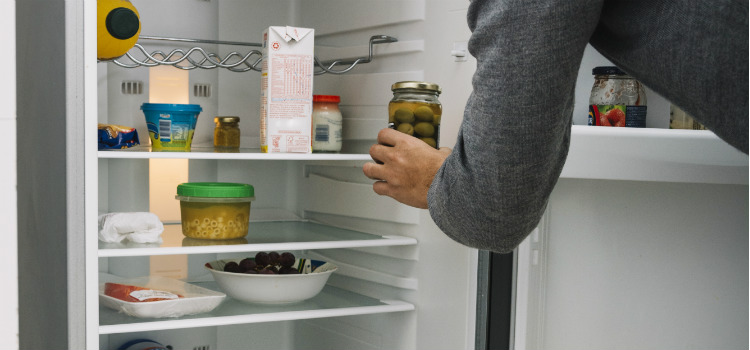 limpar geladeira como organizar
