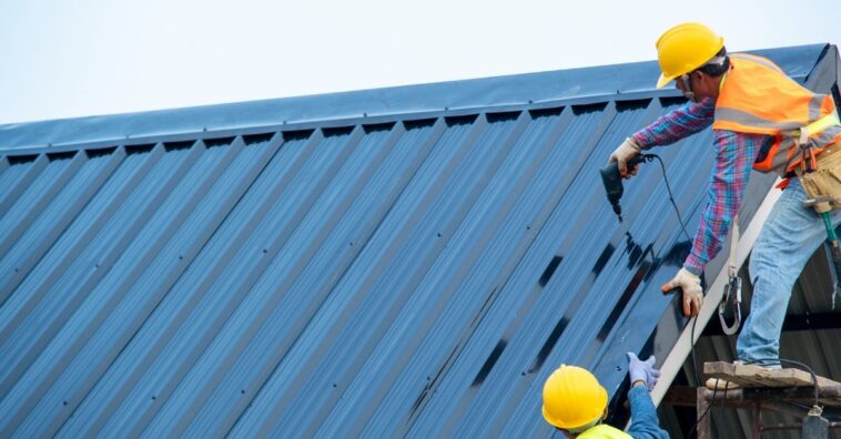 limpar telhado de metal