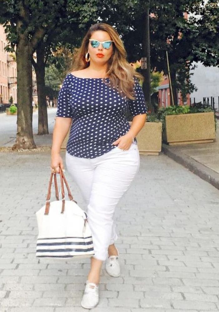 look plus size dia a dia branco e azul
