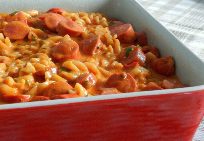 macarrao na panela de pressao com salsicha