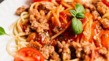 macarrão à bolonhesa