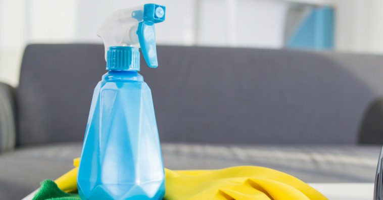 limpar sofá com vinagre