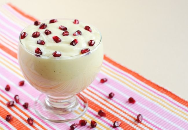 manjar com calda de romã