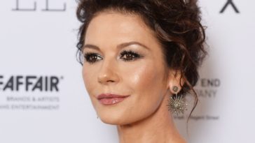 maquiagem de festa para pele madura