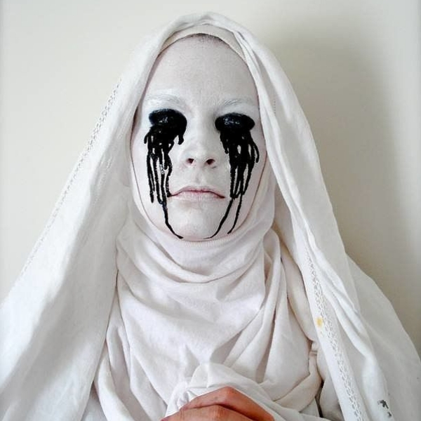 ideia maquiagem de halloween freira