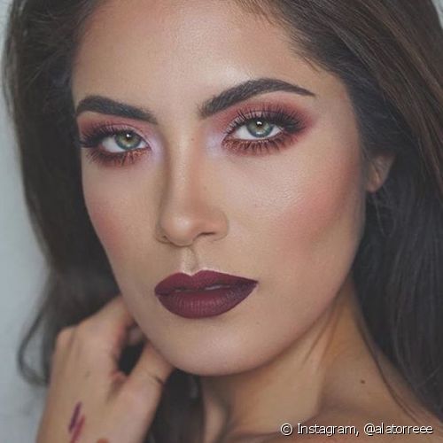 tipo de maquiagem para festa junina esfumado