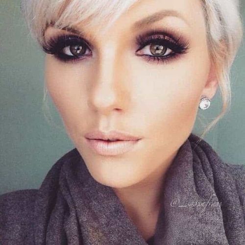 modelo maquiagem para madrinha adulta olhos destacados