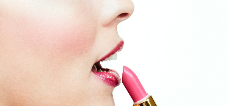 como fazer maquiagem simples batom