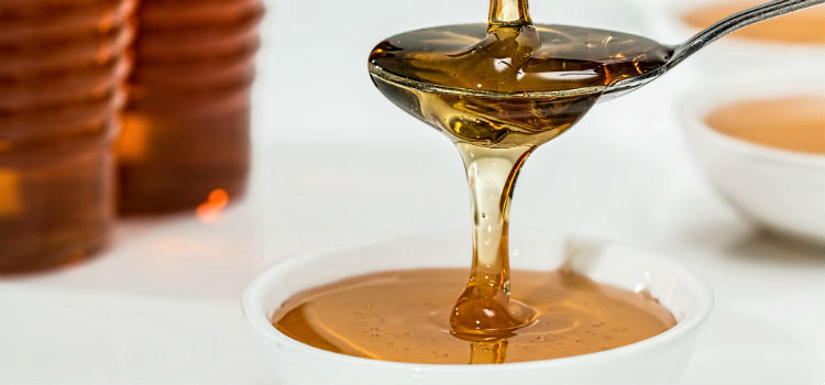 mel e óleo de rícino