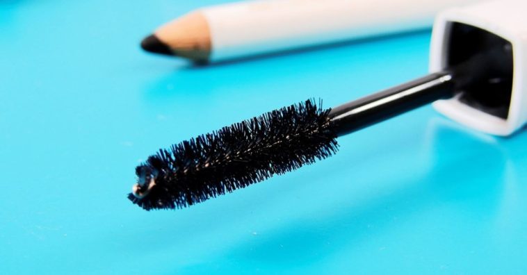 máscaras de cílios