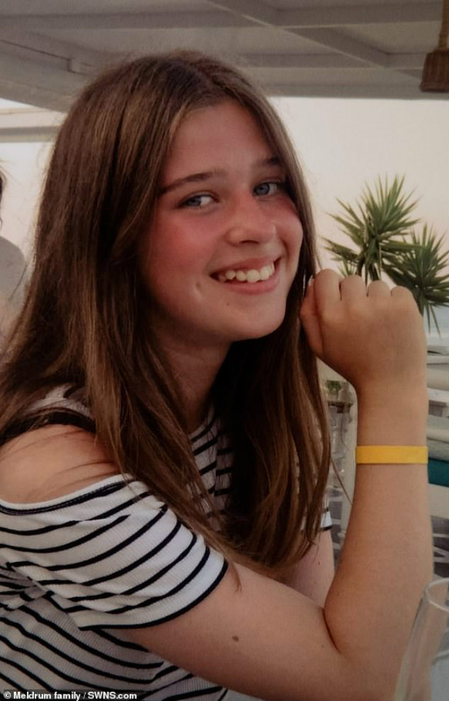 menina com síndrome do encarceramento depois de hemorragia cerebral antes