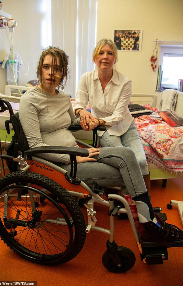 menina com síndrome do encarceramento depois de hemorragia cerebral entenda