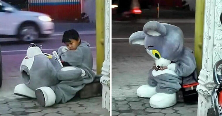 menino é fotografado exausto depois de trabalhar para ajudar a família