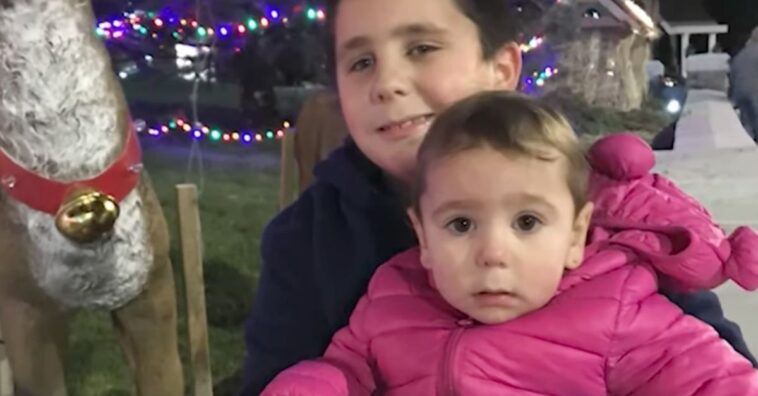 menino salva irmã engasgada