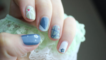 unhas azuis decoradas