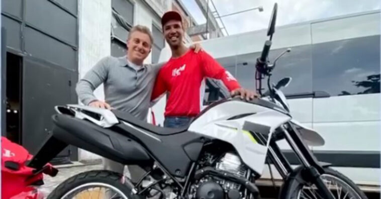 motoboy ganha moto nova