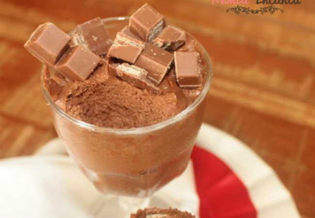 mousse de chocolate com kit kat