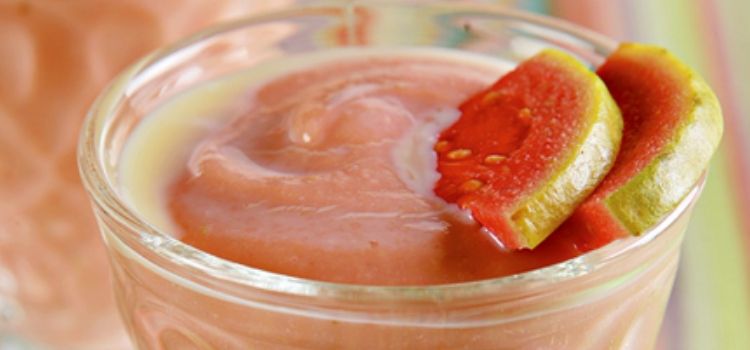 mousse de goiaba e pêssego
