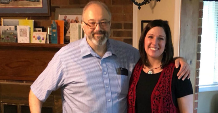 mulher doa rim para desconhecido