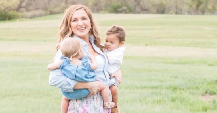 mulher que adotou irmãos