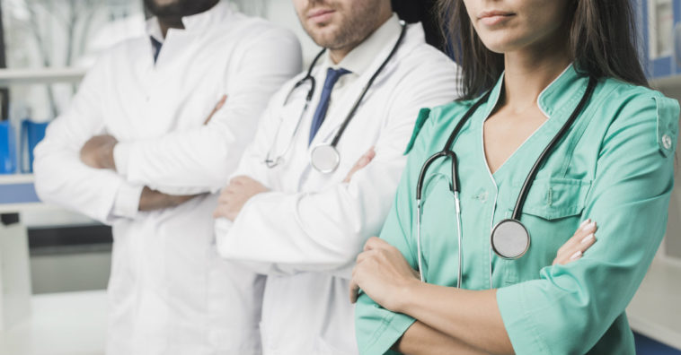 mulheres têm mais chances de sobreviver a ataques cadíacos