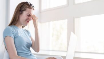 o que causa dor de cabeça