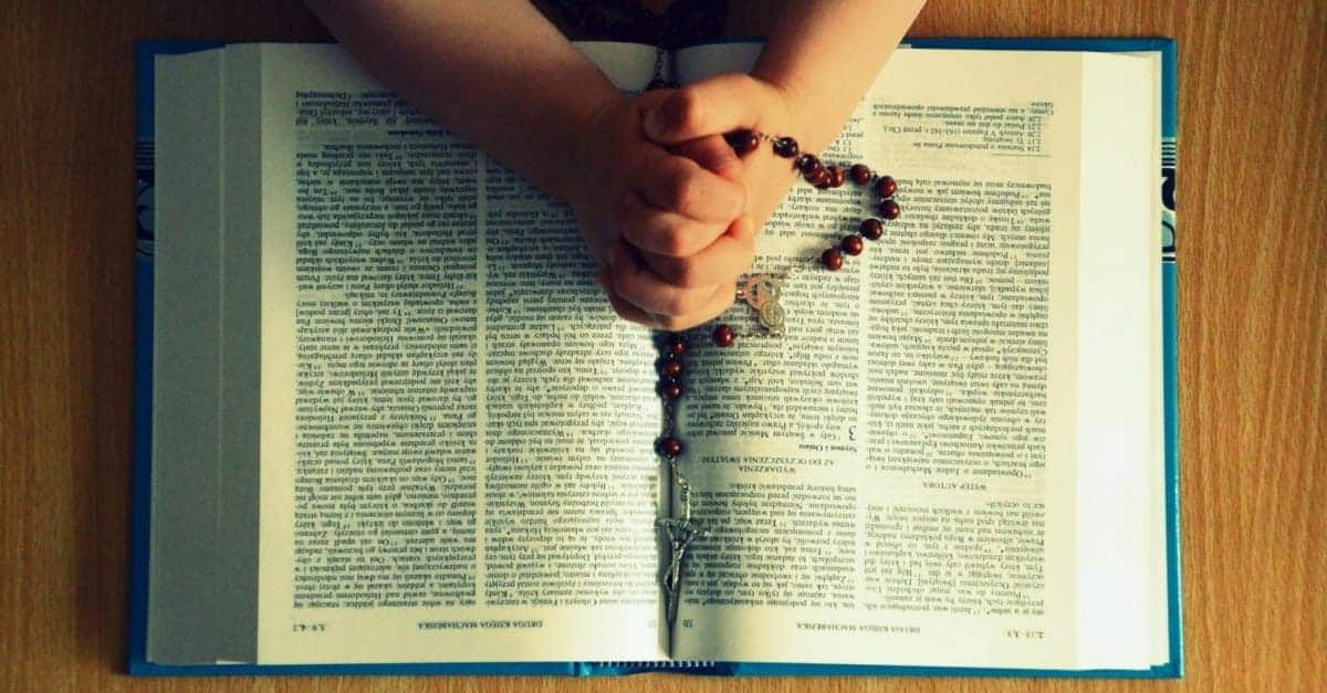 Oração de intercessão e cura para os inimigos