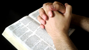 orações para arrumar emprego