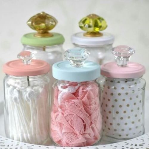 organizadores quarto de bebê com potes