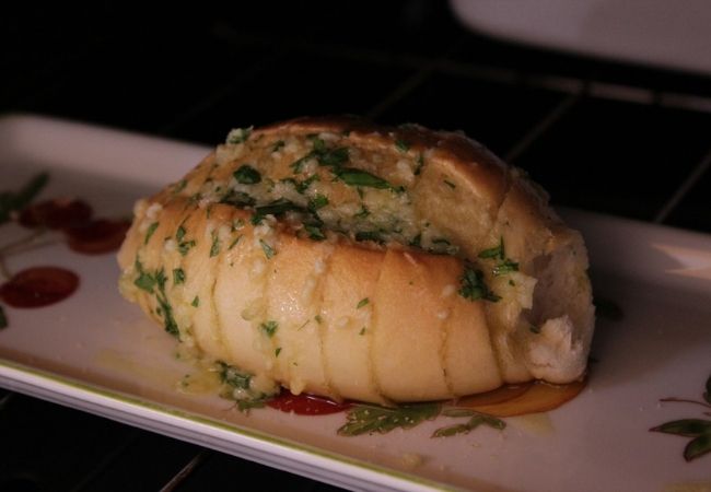 pão de alho amanteigado 