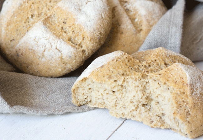 pão com farinha de arroz e aveia