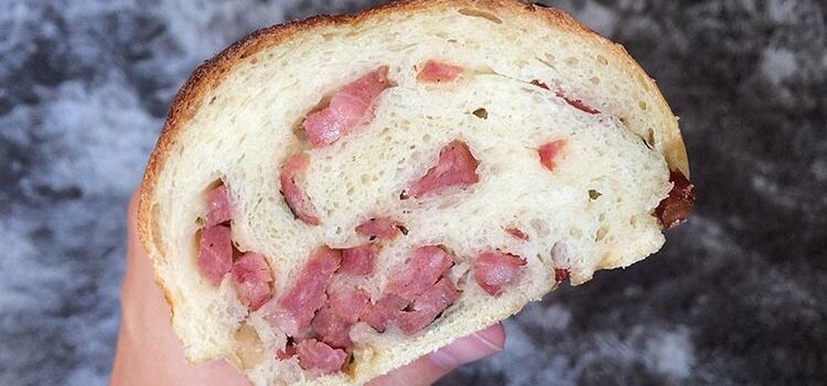 receita de pão de calabresa na massa