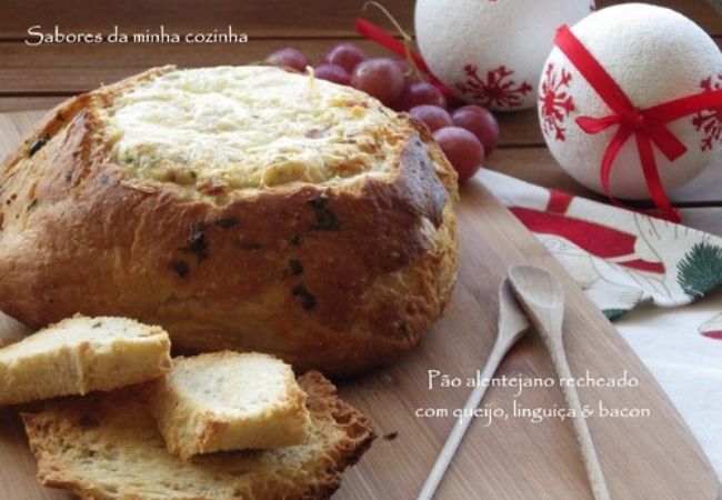 pão de linguiça com creme e bacon