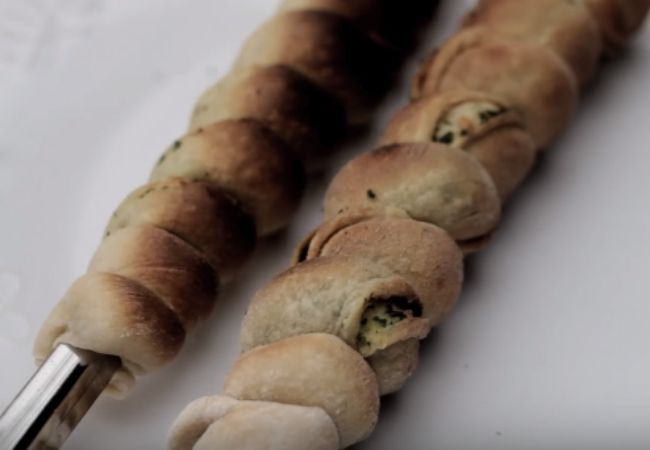 pão de alho no espeto 