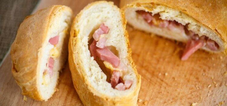 receita pão recheado de liquidificador queijo e presunto