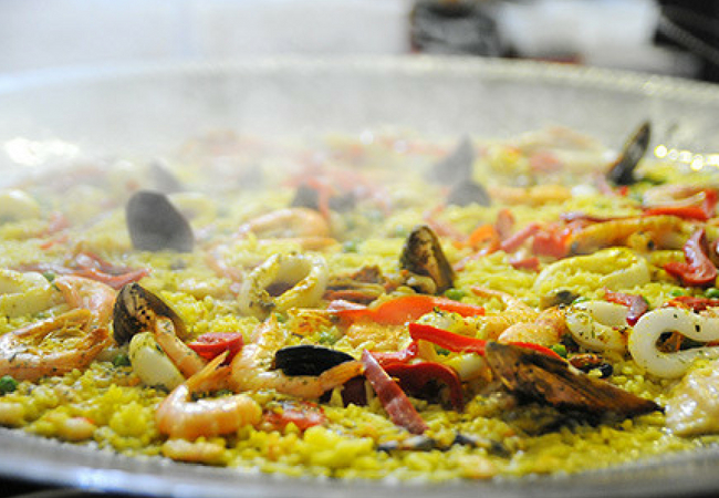 prato espanhol paella