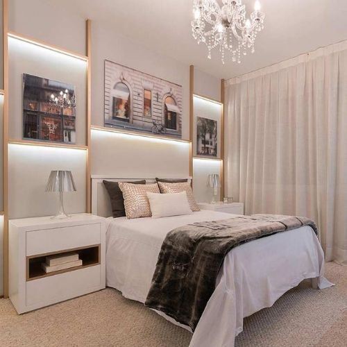 decoração de quarto de casal painel com imagens na cabeceira