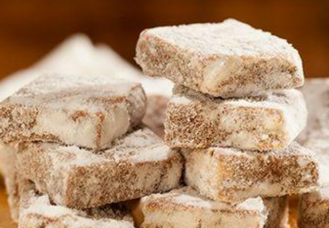 palha italiana com cafe