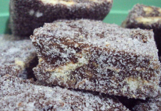 palha italiana com nozes