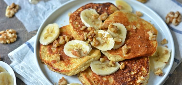 receita de panqueca de banana e aveia com iogurte